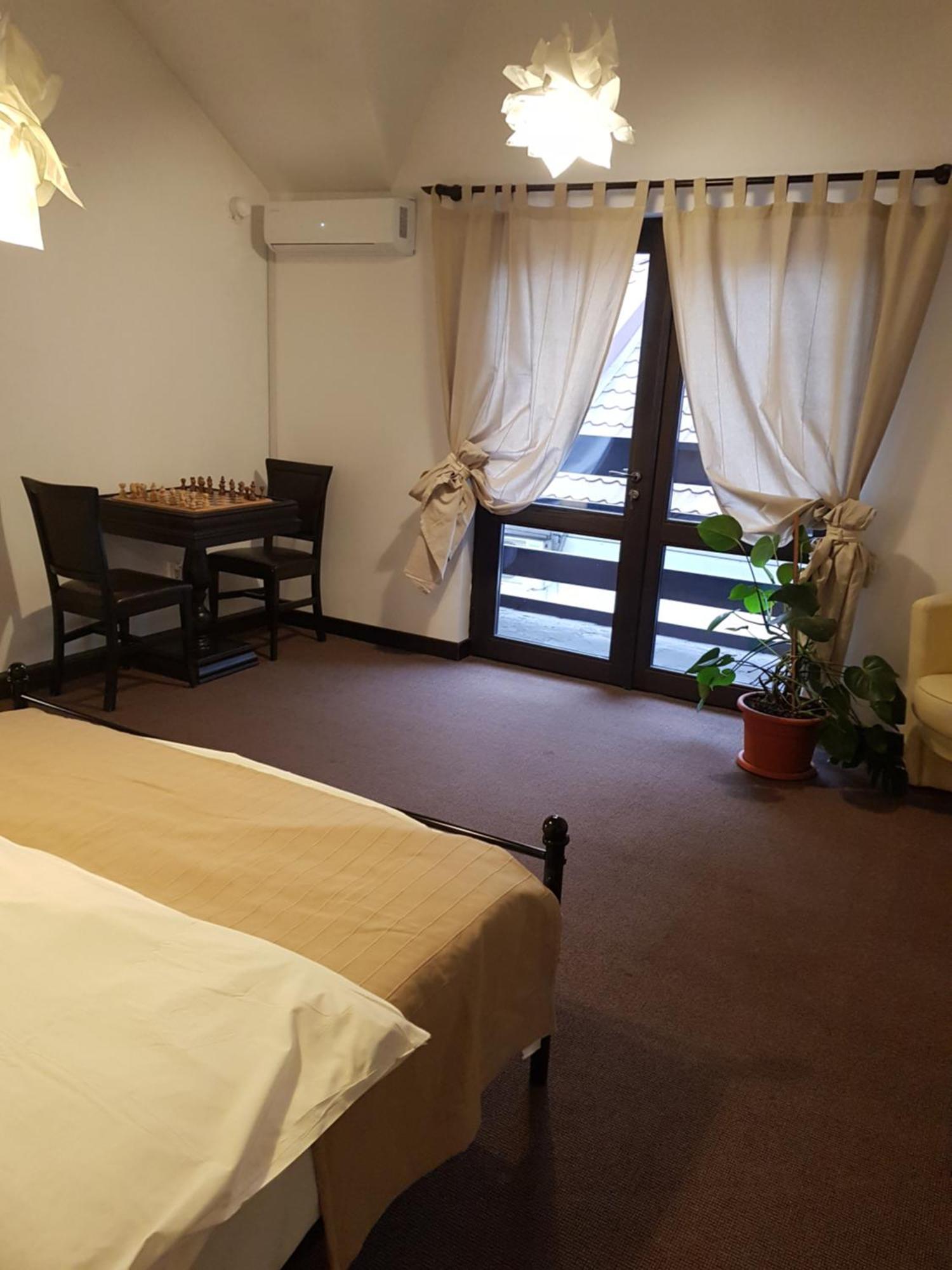 Pension Casa Drumetului Piatra Neamţ Екстериор снимка