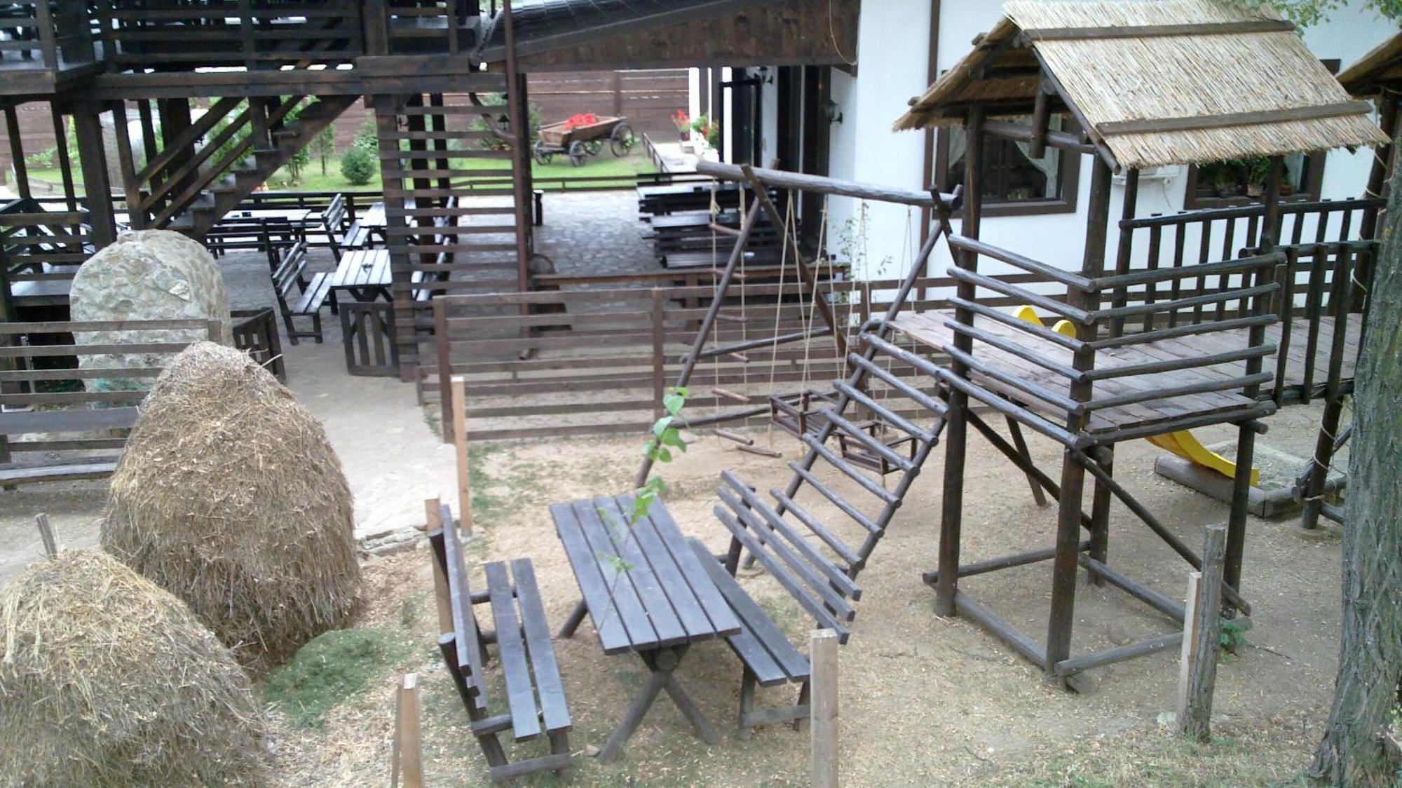 Pension Casa Drumetului Piatra Neamţ Екстериор снимка